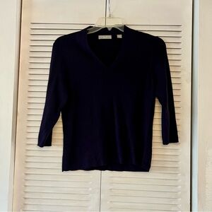 Kate Hill Elegant Dark Blue V-Neck Sweater